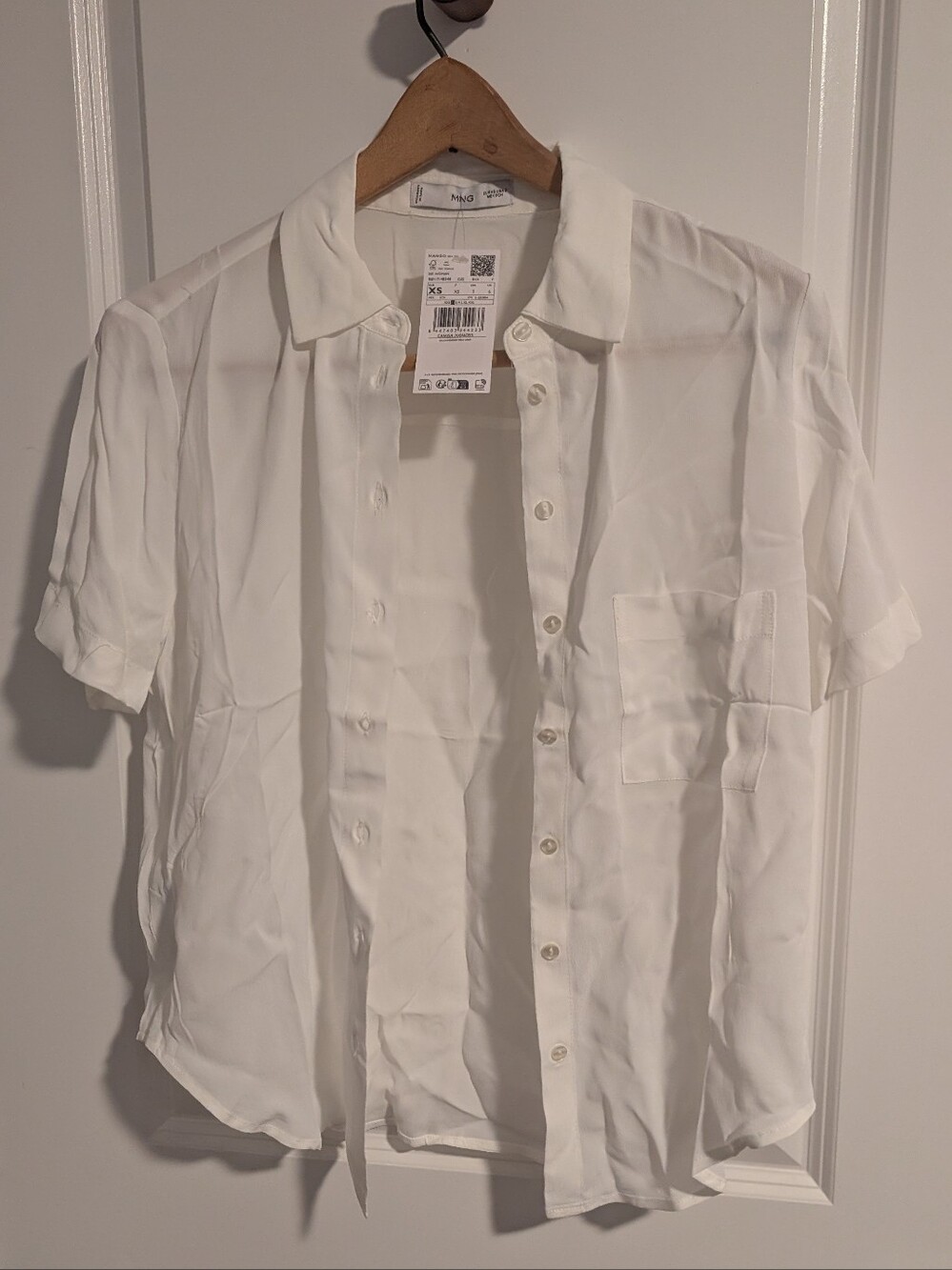 NWT MANGO Short sleeve fluid shirt - Size XS